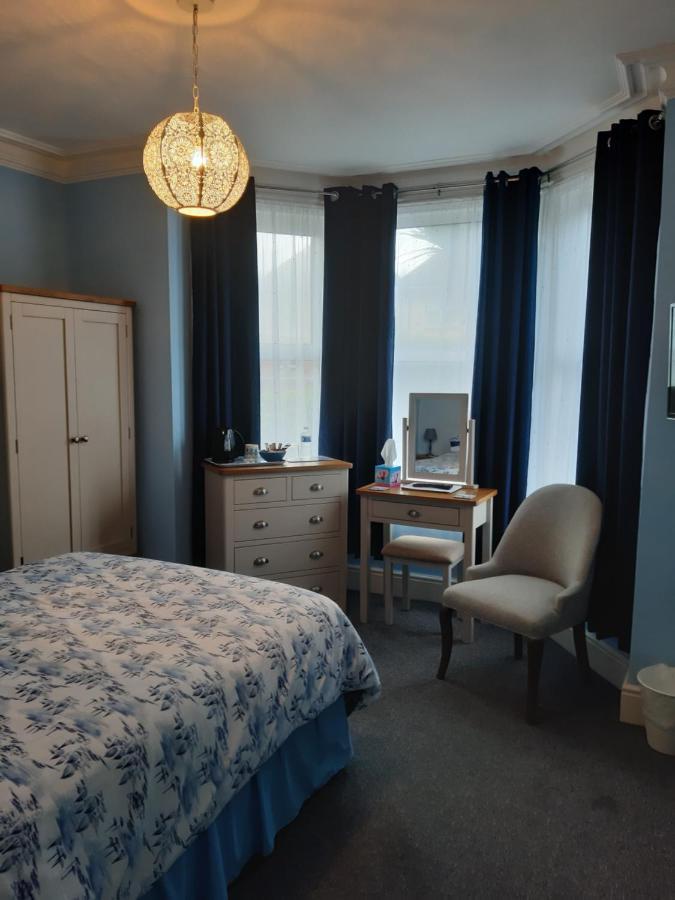 South Rising Guest House Poole Kültér fotó