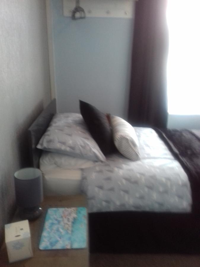 South Rising Guest House Poole Kültér fotó